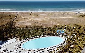 Wine & Books By The Sea, Algarve Resort